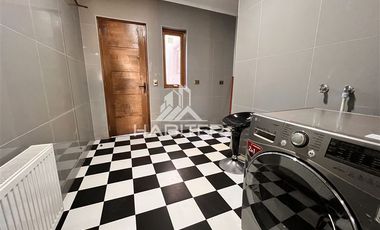 Casa en Arriendo en COD36265 Casa semi nueva sector Colegio Alemán, Hoschtetter, Clinica Alemana