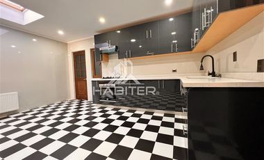 Casa en Arriendo en COD36265 Casa semi nueva sector Colegio Alemán, Hoschtetter, Clinica Alemana