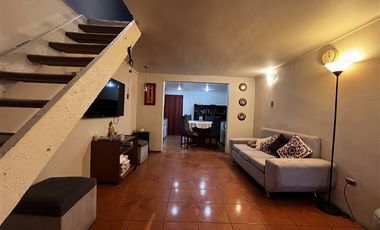 Casa en Venta en VICUÑA MACKENNA 950