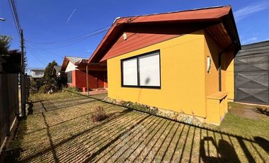 Casa en Venta en COD37016 Casa con asilacion térmica, en muy buenas condiciones, sector Avda. Recabarren cercano a Lider Express