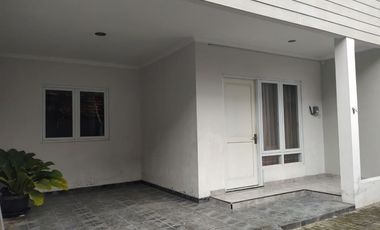 Guest House n Residences 300m² Lokasi Strategis Surakarta