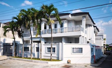 Rumah Bagus Mewah 2Lt 380m² Dekat Pintu Tol Solo