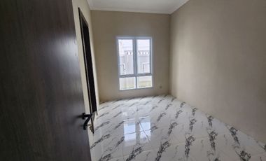 Rumah Bagus Mewah 2Lt 380m² Dekat Pintu Tol Solo