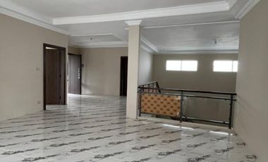 Rumah Bagus Mewah 2Lt 380m² Dekat Pintu Tol Solo