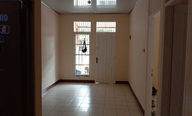 Rumah Hadap Selatan 5 menit ke Plaza Taman Harapan Baru J-36678