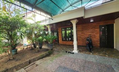 Rumah Bagus Furnish 365m² Tengah Kota Solo