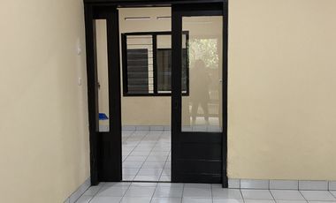 DISEWAKAN RUMAH 2 LANTAI DI JALAN HARUMAN SAYAP JALAN BURANGRANG BANDUNG