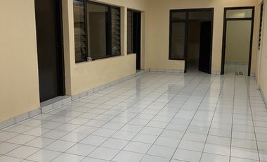 DISEWAKAN RUMAH 2 LANTAI DI JALAN HARUMAN SAYAP JALAN BURANGRANG BANDUNG