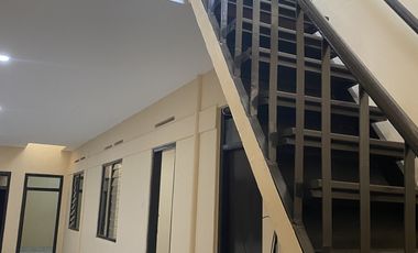 DISEWAKAN RUMAH 2 LANTAI DI JALAN HARUMAN SAYAP JALAN BURANGRANG BANDUNG