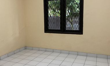 DISEWAKAN RUMAH 2 LANTAI DI JALAN HARUMAN SAYAP JALAN BURANGRANG BANDUNG