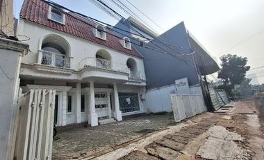 Rumah Tempat Usaha 3,5 Lantai di Gandaria Kramat Pela, Jakarta Selatan
