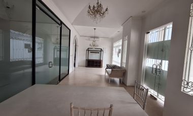 Rumah Tempat Usaha 3,5 Lantai di Gandaria Kramat Pela, Jakarta Selatan