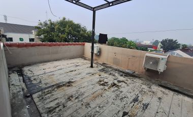 Rumah Tempat Usaha 3,5 Lantai di Gandaria Kramat Pela, Jakarta Selatan
