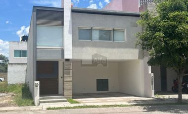Casa en Renta en  San Gabriel de Mayorazgo, León, Gto. cerca de Blvd. Aeropuerto al sur de la ciudad