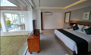 6 Bedroom Villa for sale in Ungasan, Bali
