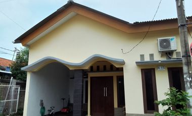 Rumah 15 Mnt ke Living World Grand Wisata Bekasi SHM Siap KPR J-32825