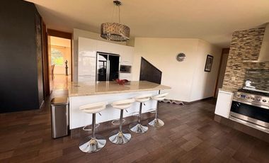 CASA EN CONDOMINIO LOMAS COUNTRY- RENTA AMUEBLADA/VENTA