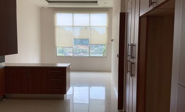 SE VENDE CASA EN CONDOMINIO EN Calle Club de Golf Lomas, Lomas Country Club, Miguel Hidalgo, Huixquilucan, México, 52779, MEX
