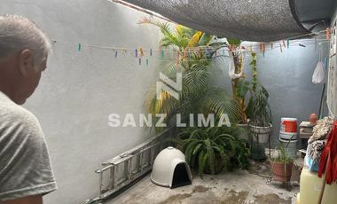 Zona de Oro II: Amplia casa céntrica a un magnífico precio