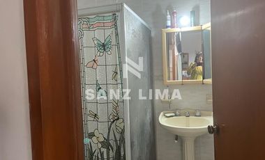 Zona de Oro II: Amplia casa céntrica a un magnífico precio