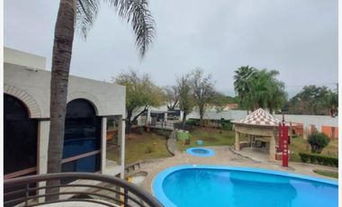 Quinta en Venta en Los Cristales, Monterrey, Nuevo León