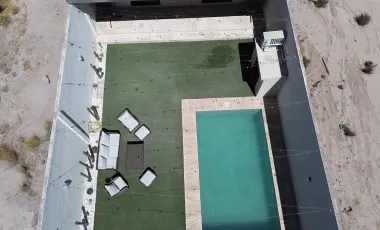 Estrena esta Propiedad completamente equipada con muebles y disfruta de su alberca climatizada