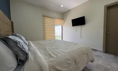 Estrena esta Propiedad completamente equipada con muebles y disfruta de su alberca climatizada