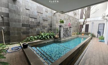 disewakan townhouse 3br lokasi strategis ampera kemang