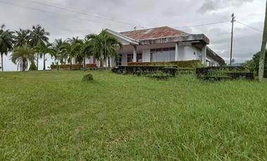 Rumah diatas kota Menado, daerah Winangun