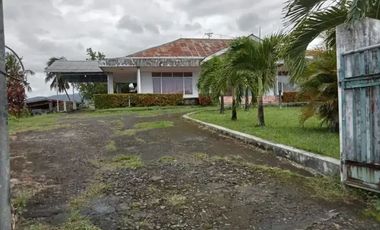 Rumah diatas kota Menado, daerah Winangun