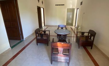 RUMAH JOGLO KLASIK DENGAN TANAH LUAS - HARGA MURAH DI SENDANGTIRTO