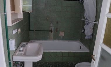 Departamento Tipo Casa en alquiler en Lanus Este