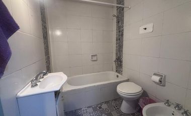 Departamento Tipo Casa en alquiler en Lanus Este