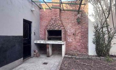 Departamento Tipo Casa en alquiler en Lanus Este
