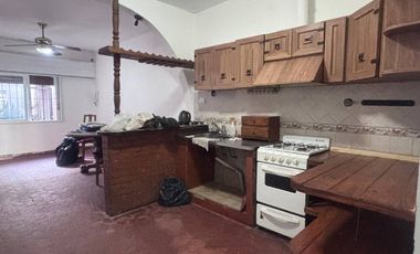 Departamento Tipo Casa en alquiler en Lanus Este