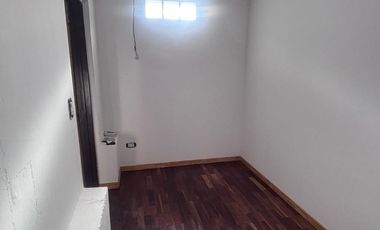 Departamento Tipo Casa en alquiler en Lanus Este