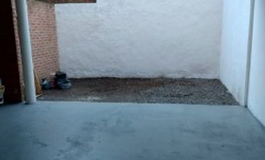 Casa en alquiler en Lanus Oeste