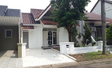 Rumah 2 Lantai Strategis Lokasi Lippo Karawaci, Tangerang