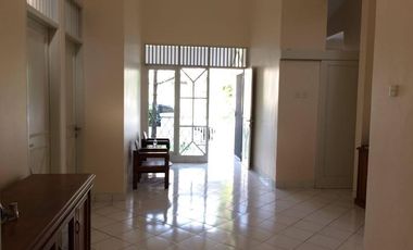 Rumah 2 Lantai Strategis Lokasi Lippo Karawaci, Tangerang