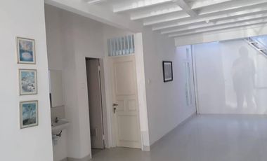 Rumah 2 Lantai Strategis Lokasi Lippo Karawaci, Tangerang