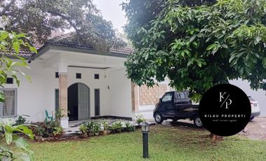 Dijual ian semi furnish dengan lahan yang luas kawasan Cimanggis Depok