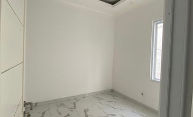 Rumah 2 lantai ready stok dekat MRT Lebak bulus