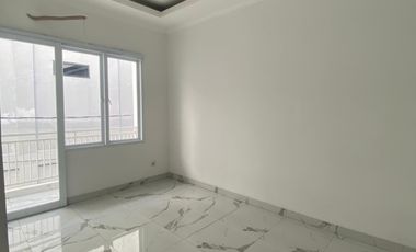 Rumah 2 lantai ready stok dekat MRT Lebak bulus