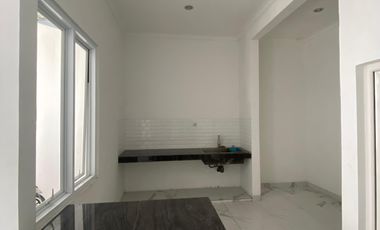 Rumah 2 lantai ready stok dekat MRT Lebak bulus
