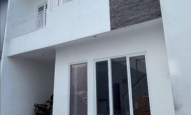 Rumah 2 lantai ready stok dekat MRT Lebak bulus