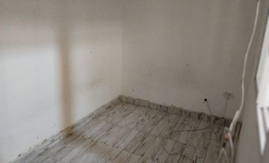 Departamento Tipo Casa en alquiler en Caseros