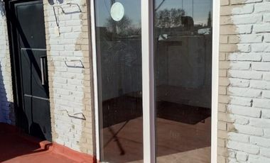 Departamento Tipo Casa en alquiler en Caseros