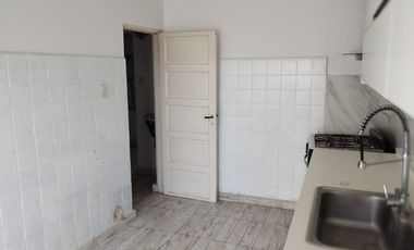 Departamento Tipo Casa en alquiler en Caseros