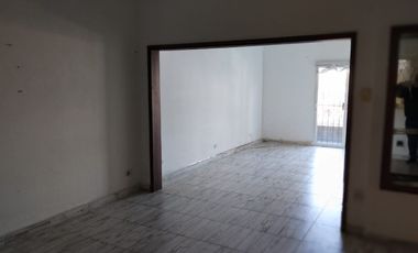 Departamento Tipo Casa en alquiler en Caseros
