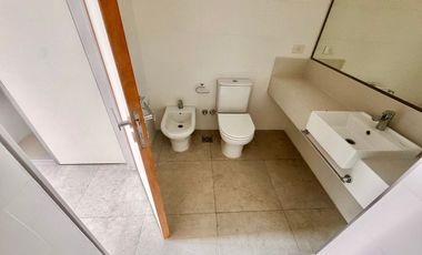 ALQ DEPTO 3 AMB C/ COCHERA BAULERA NQ RESIDENCIAS